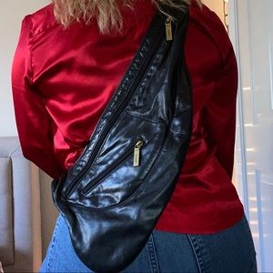 Hobo International Sling Pack